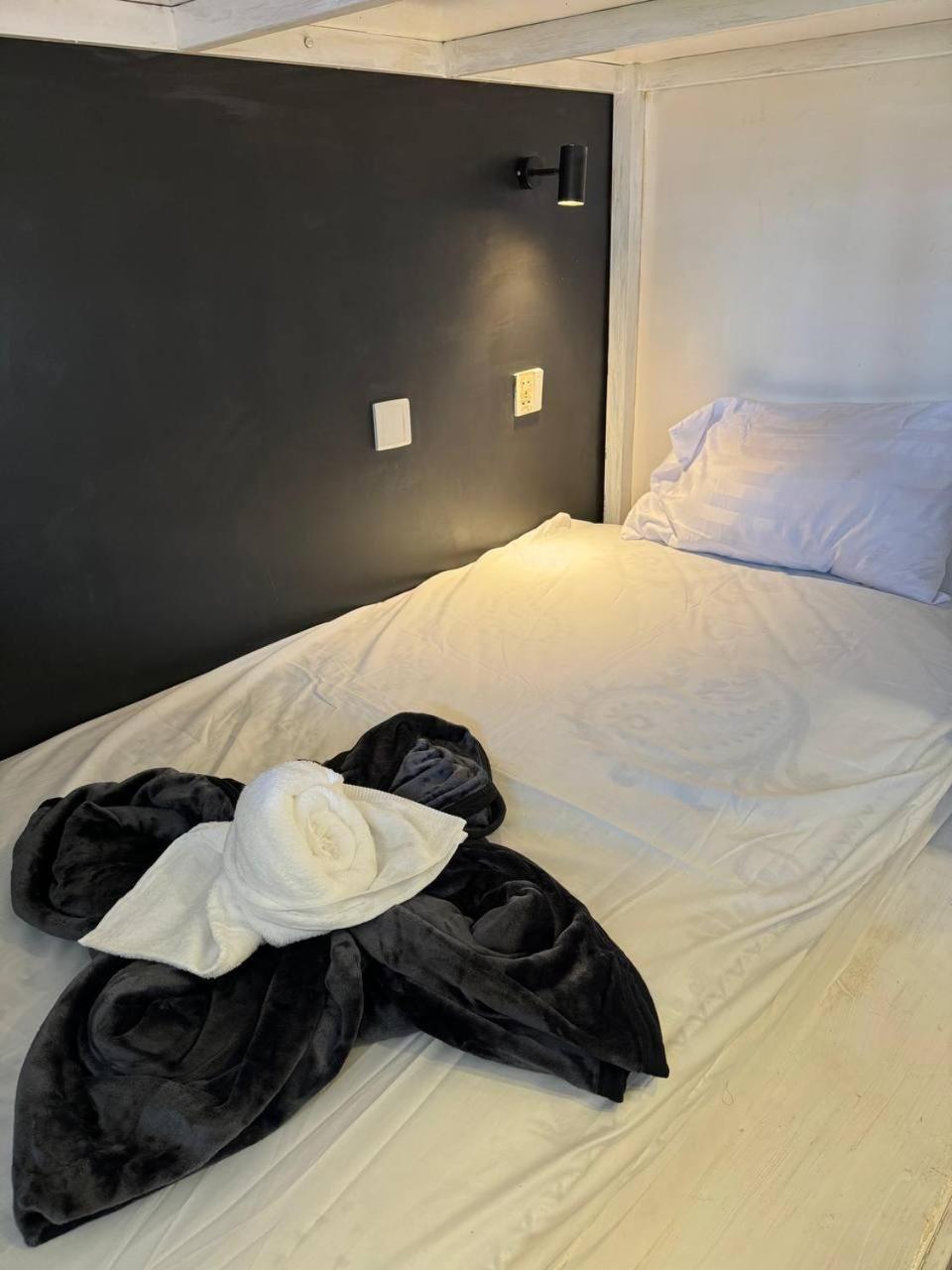 The Hive Hotel Siem Reap Exterior foto